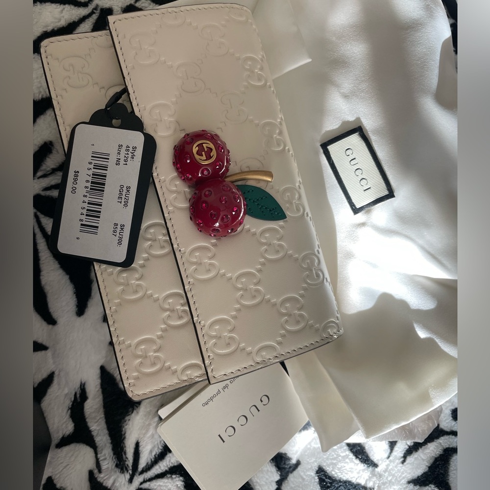 Guccissima Mini Cherry Chain Bag White